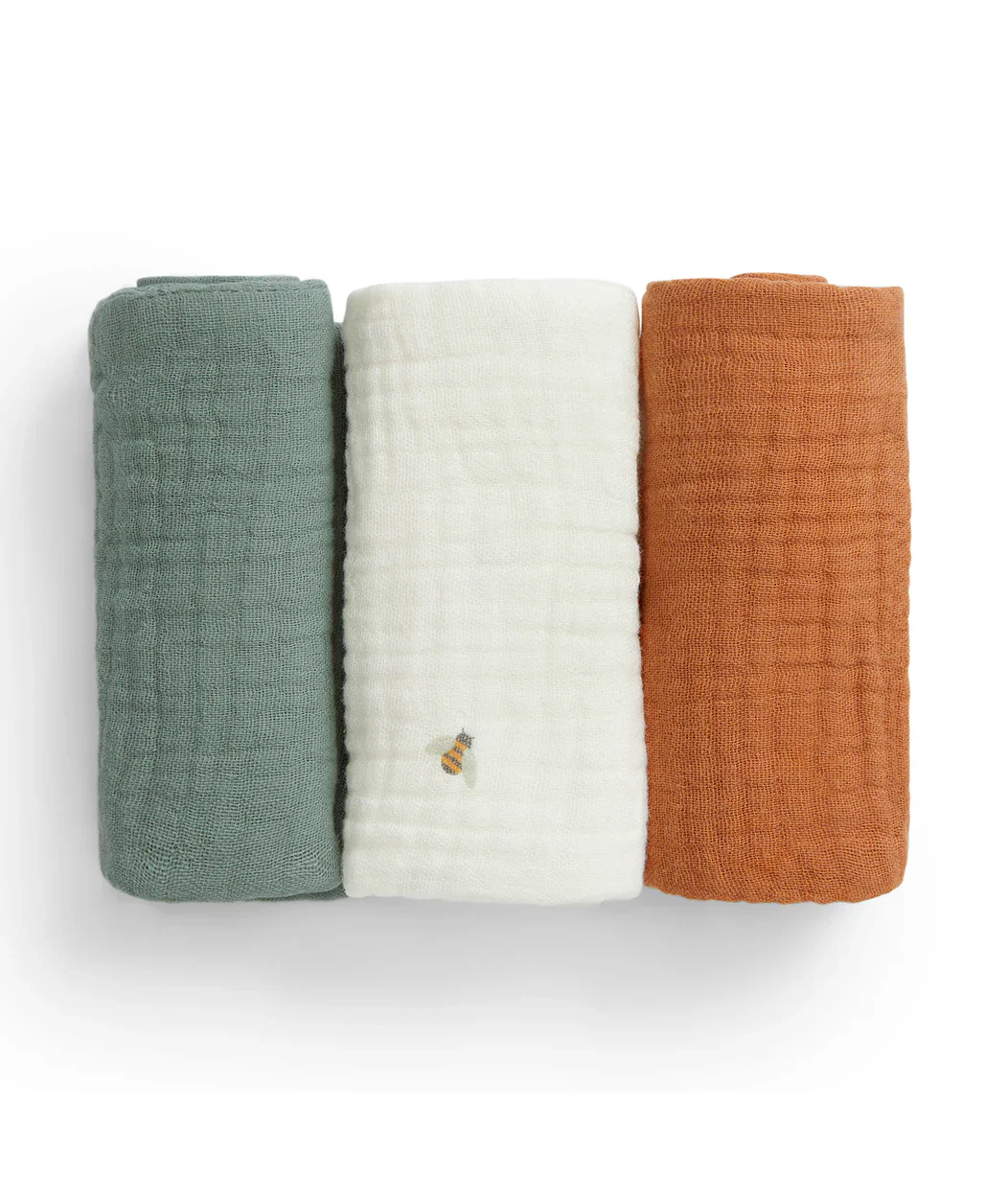 Baby Bath Bundle | Hooded Towel, Wash Cloth | Sage Bees | Cream Bees - Image 3